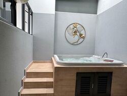 The Luxurie (D19), Condominium #514481591